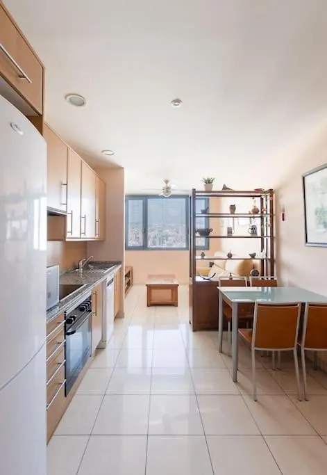 Santa Cruz Skyline: High Views Apartment 0*, Santa Cruz de Tenerife
